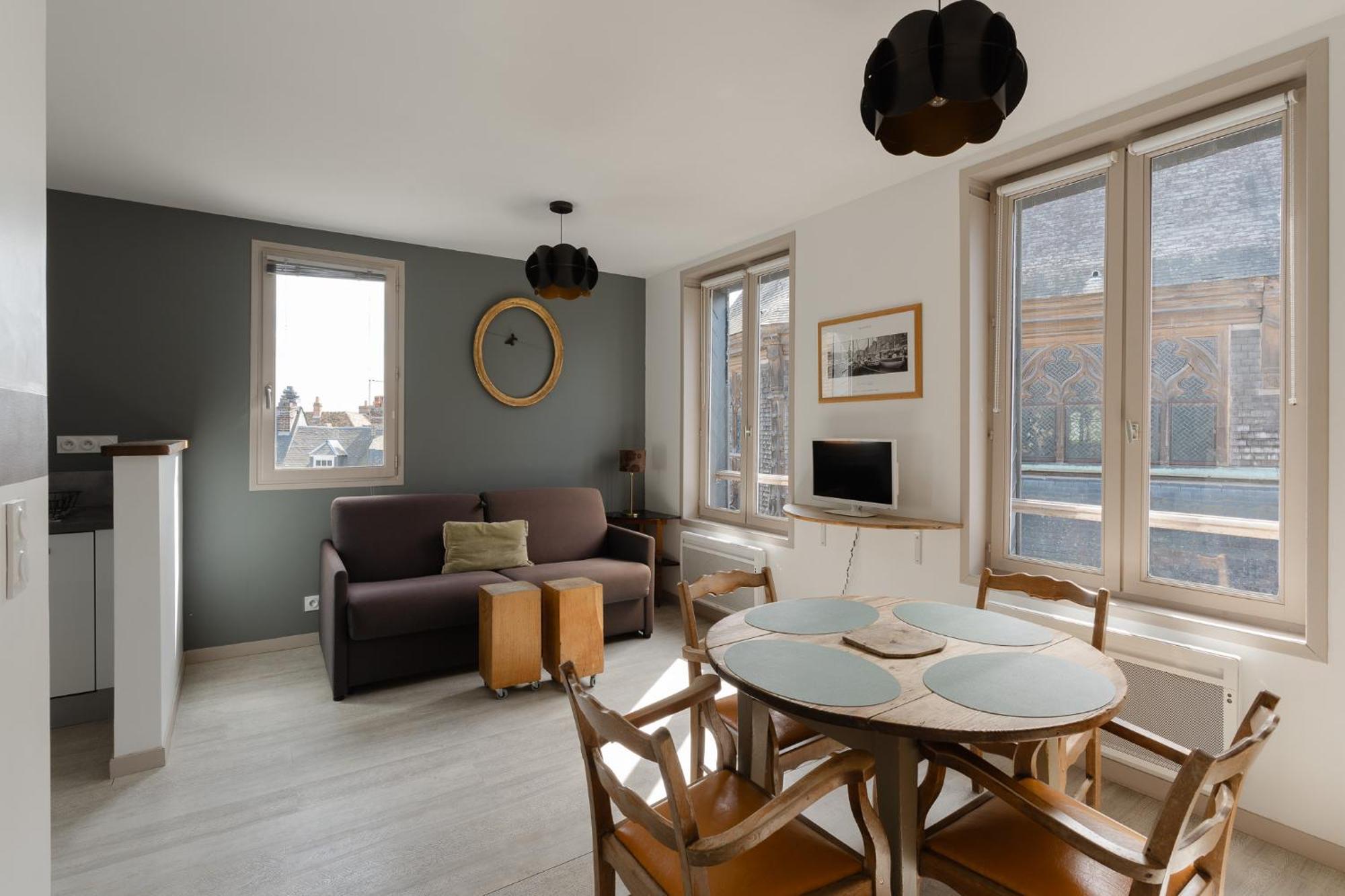 Studio Et Appartements Sainte Catherine Онфлёр Экстерьер фото