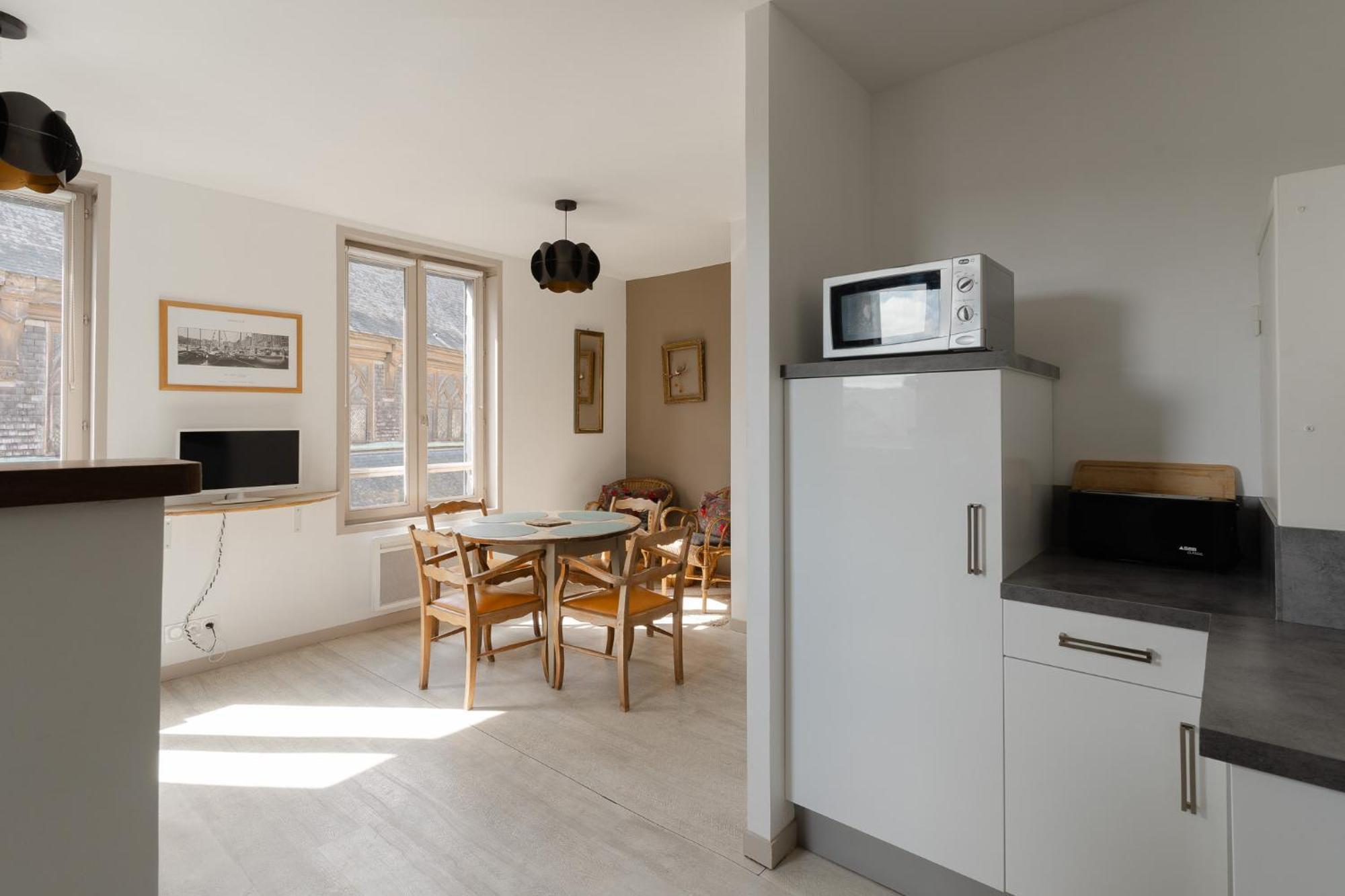 Studio Et Appartements Sainte Catherine Онфлёр Экстерьер фото