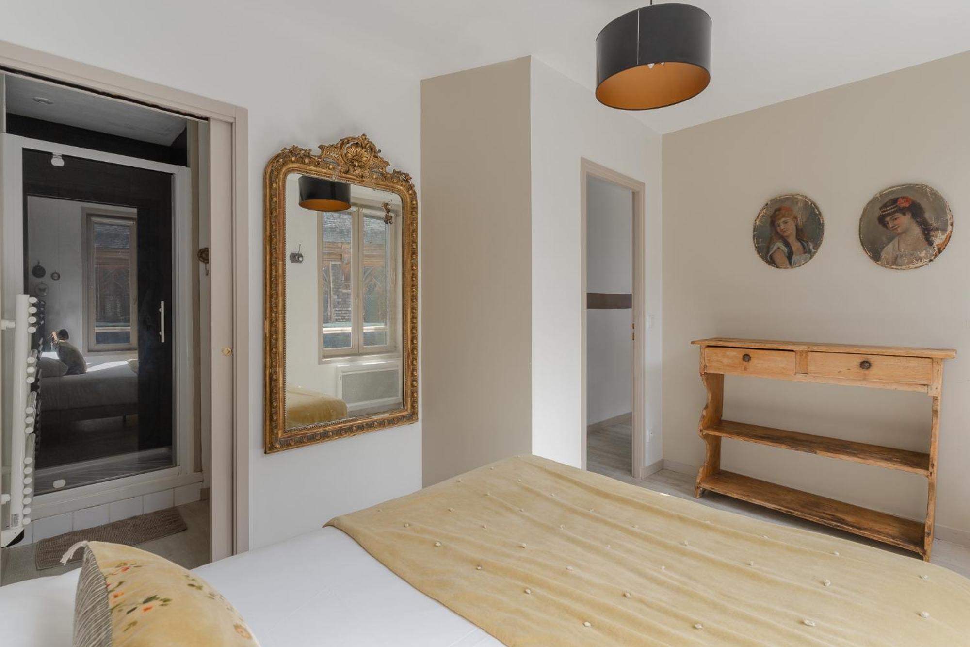Studio Et Appartements Sainte Catherine Онфлёр Экстерьер фото