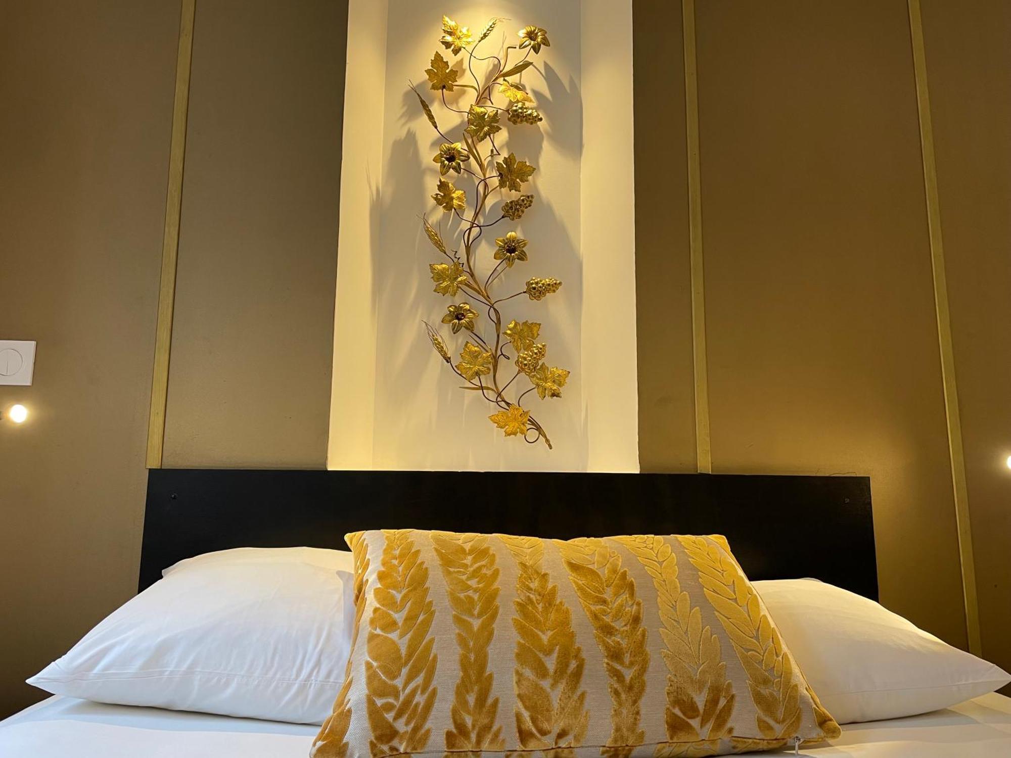 Studio Et Appartements Sainte Catherine Онфлёр Экстерьер фото